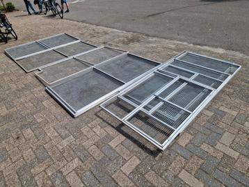 Aluminium voliere panelen beschikbaar voor biedingen