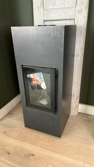 Houtkachel Ruegg Cassia | Vestia Kachels | voor € 1.995,-   beschikbaar voor biedingen