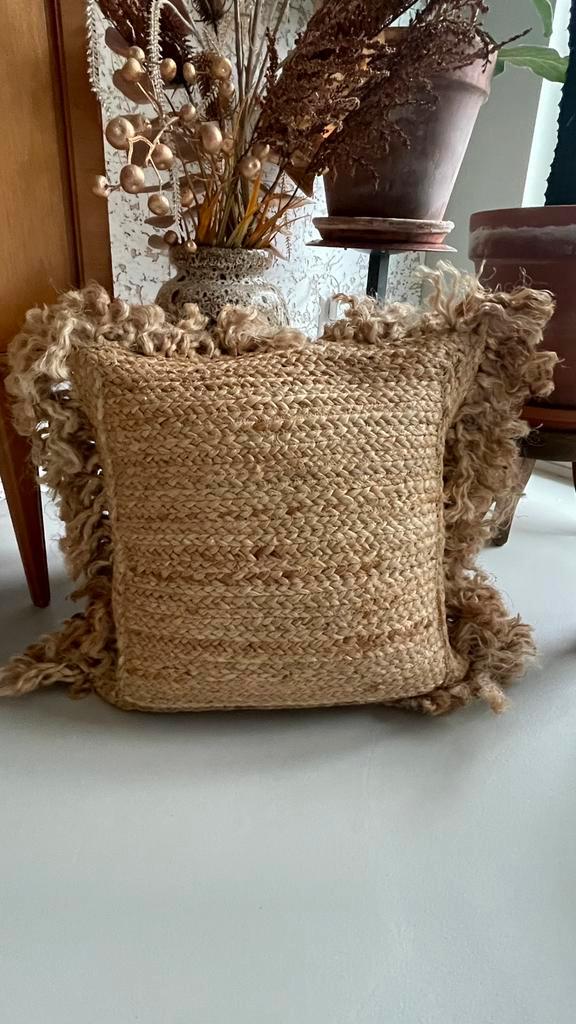 💕 Tof kussen van Lime Light, Huis en Inrichting, Woonaccessoires | Kussens, Ophalen