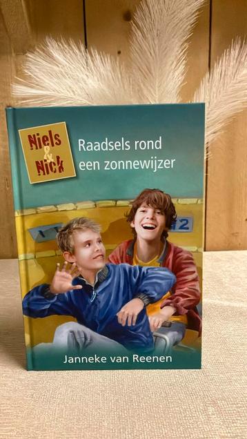 TM-7 Janneke van Reenen - Raadsels rond een zonnewijzer beschikbaar voor biedingen