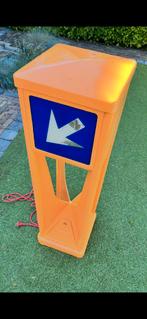 Prachtige verkeerszuil Mancave, Ophalen, Gebruikt