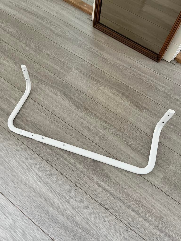 Mulig clothes rail/bar Ikea white, Kleding | Dames, Kledingrekken, Ophalen of Verzenden, Zo goed als nieuw