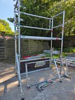 Steigers en ladders te huur, Doe-het-zelf en Verbouw, Steigers, Ophalen, Nieuw, M, Rolsteiger of Kamersteiger
