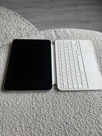 iPad 10th gen 64GB + Magic Keyboard - Zo goed als nieuw beschikbaar voor biedingen