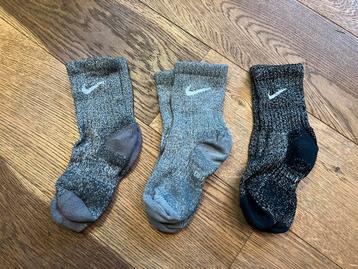 Nike Kindersokken - 3 Paar grijs en zwart maat 30-32 beschikbaar voor biedingen