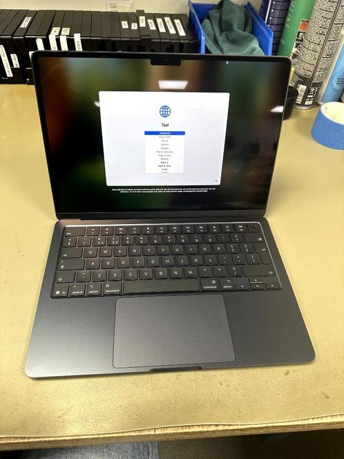 MacBook Air M4 13" 10c CPU 8c GPU 16GB RAM 256GB Mdnt NL, Computers en Software, Apple Macbooks, Zo goed als nieuw, MacBook Air