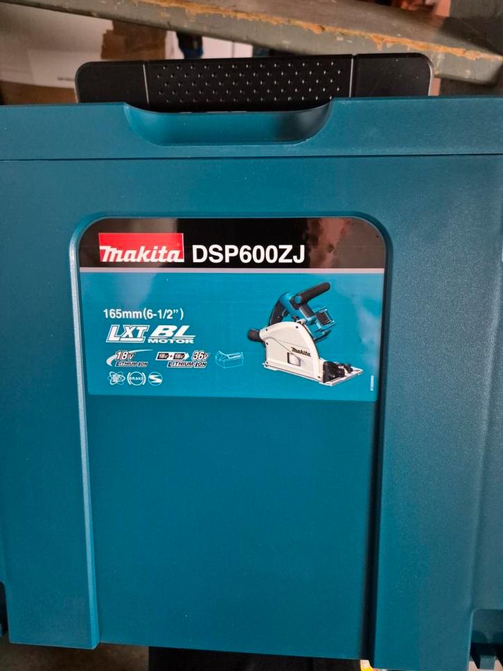 Makita invalzaag DSP600ZJ  nieuw, Doe-het-zelf en Verbouw, Gereedschap | Zaagmachines, Nieuw, Invalzaag, 1200 watt of meer, 30 tot 70 mm