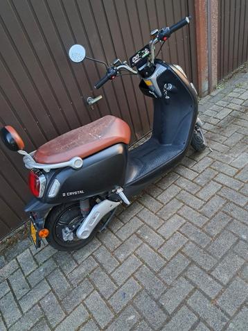 Electrische scooter Q crystal  beschikbaar voor biedingen