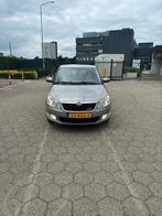 Skoda Fabia 1.2 TDI 55KW Greenline 2012 Beige, Auto's, Skoda, Voorwielaandrijving, Euro 5, Stof, 74 pk
