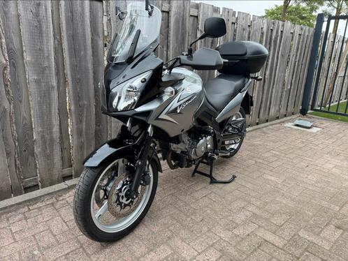 Super mooie Suzuki V-Strom DL650 lage kilometers veel opties, Motoren, Motoren | Suzuki, Particulier, Naked bike, meer dan 35 kW