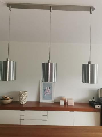 Hanglamp met staande lamp; metallic gekleurde kappen beschikbaar voor biedingen