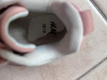 H&M Sneakers Maat 18/19 beschikbaar voor biedingen