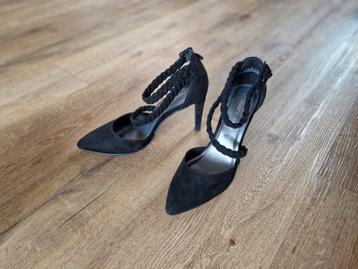Marco Tozzi schoenen beschikbaar voor biedingen