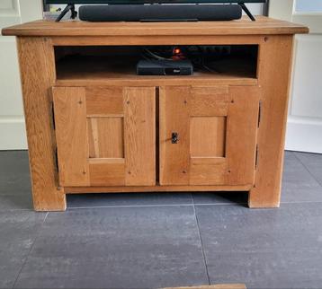 Eiken TV Meubel beschikbaar voor biedingen