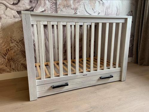 Kidsmill ledikant Sem + Luxe Pretura Excellent Spring matras, Kinderen en Baby's, Babywiegjes en Ledikanten, Zo goed als nieuw