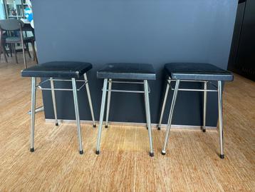 Brabantia vintage retro kruk (3 stuks!) beschikbaar voor biedingen