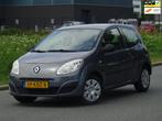 Renault Twingo 1.2 Authentique BJ2009 NAP/AIRCO/APK 08-2026, Voorwielaandrijving, Twingo, Gebruikt, 4 cilinders