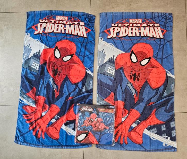 Handdoeken Marvel Spiderman (3 stuks), Huis en Inrichting, Badkamer | Badtextiel en Accessoires, Gebruikt, Handdoek, Blauw, Ophalen of Verzenden