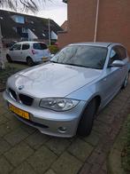 BMW 1-Serie 1.6 116I 2006 Grijs, Auto's, BMW, 1596 cc, Achterwielaandrijving, 4 cilinders, 635 kg