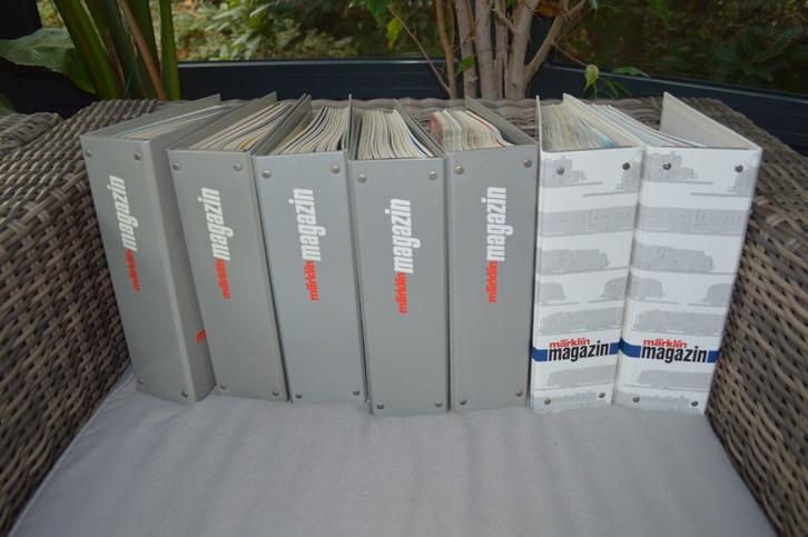 Märklin : 7 Mârklinmappen met Märklin magazines, Hobby en Vrije tijd, Modeltreinen | H0, Zo goed als nieuw, Boek, Tijdschrift of Catalogus