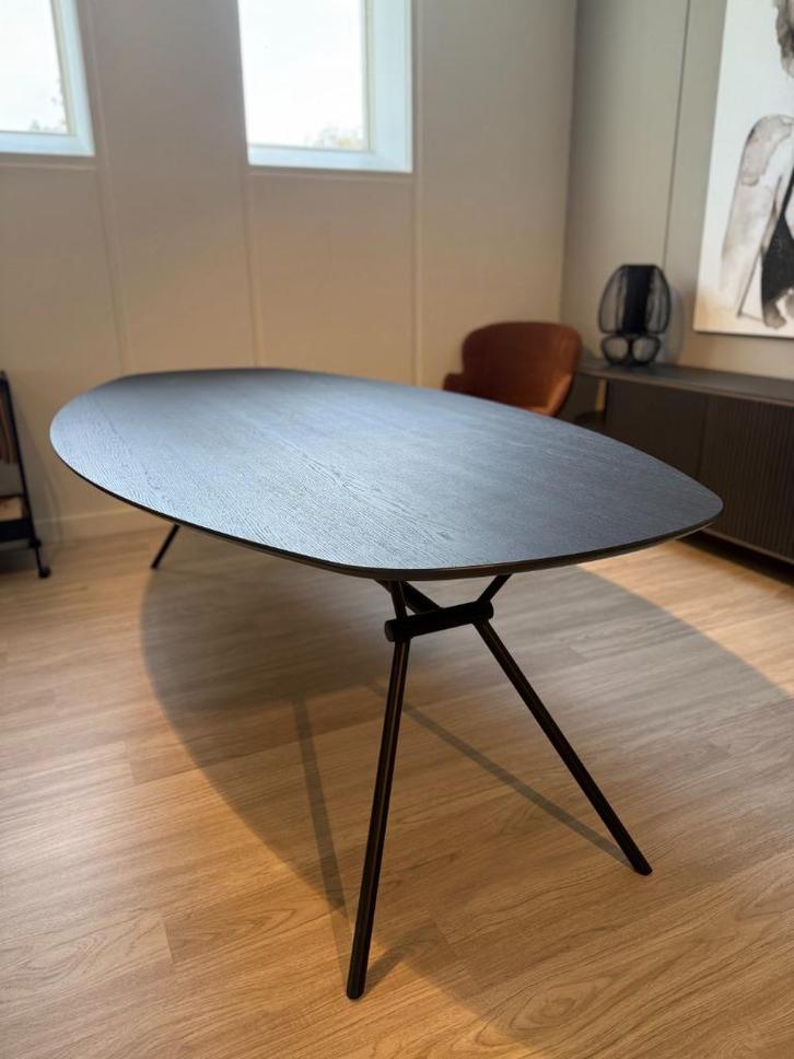Eetkamertafel Freya, Bree's New World, Huis en Inrichting, Tafels | Eettafels, Zo goed als nieuw, 100 tot 150 cm, 200 cm of meer