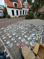 Verzameling wieldoppen o.a. Old Timers, Ophalen