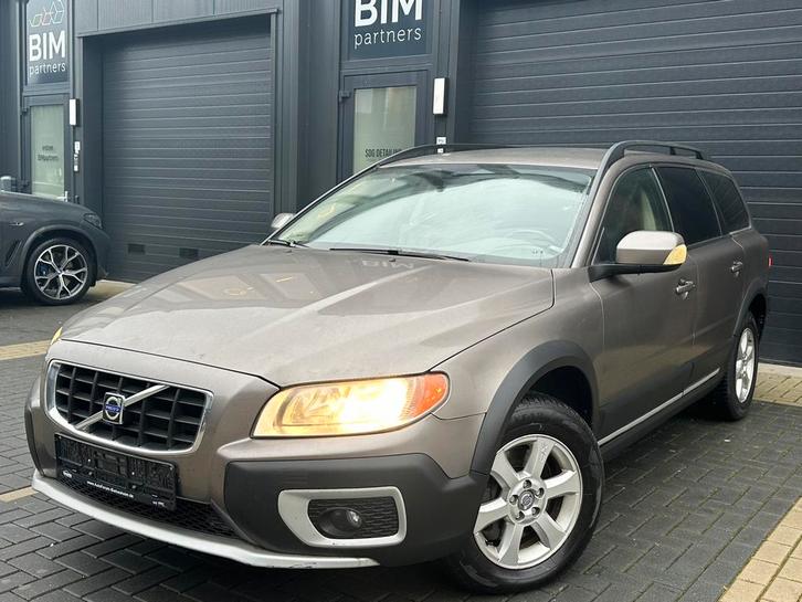 Volvo XC70 3.2 Automaat Leer trekhaak lage km Youngtimer, Auto's, Volvo, Particulier, XC70, ABS, Airbags, Airconditioning, Bluetooth