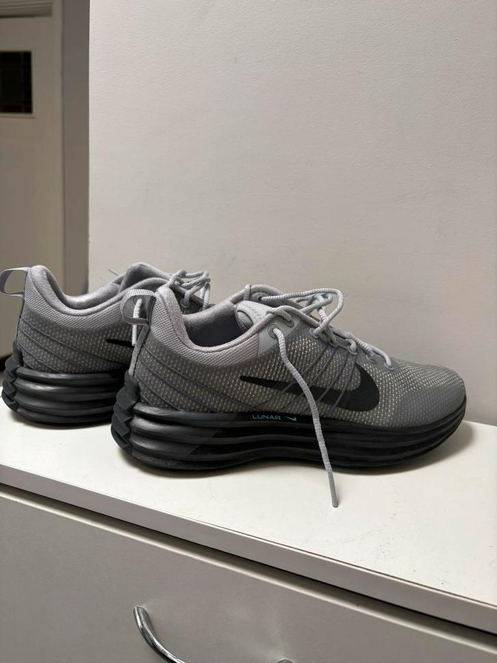 Nike Lunar - Maat 41 - Nieuw, Kleding | Dames, Schoenen, Nieuw, Sportschoenen, Grijs, Ophalen