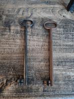 2 grote (23cm) lange antieke franse sleutels, Antiek en Kunst, Ophalen of Verzenden