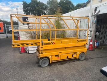 Schaarhoogwerker Haulotte 8-Upright 12-Masthoogwerker 10mtr  beschikbaar voor biedingen