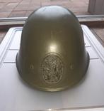 Nederland M34 helm met helmplaat WW2, Nederland, Ophalen of Verzenden, Helm of Baret