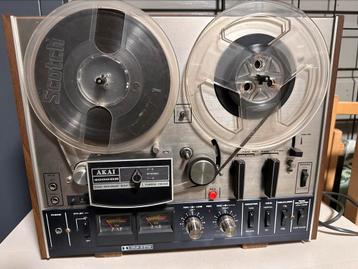 Akai 4000DB bandrecorder + spoelen en tapes (vintage HiFi) beschikbaar voor biedingen