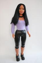 Grote bruin getinte JESMAR pop , Nr:  G/1436.5, Verzamelen, Poppen, Verzenden, Zo goed als nieuw, Pop