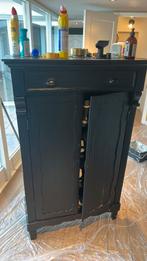 GRATIS AF TE HALEN: Meidenkast, Antiek en Kunst, Antiek | Meubels | Kasten, Ophalen