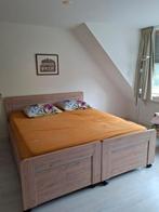 Deelbaar ledikant houtkleur.180 bij 210 cm, 210 cm, Tweepersoons, Ophalen of Verzenden, Zo goed als nieuw
