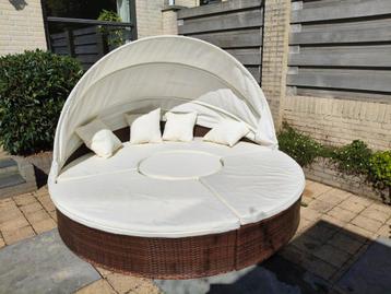 Luxe Atlas ligbed/zonnebed met zonnescherm beschikbaar voor biedingen