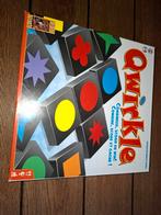 qwirkle spel kwirkel, Hobby en Vrije tijd, Gezelschapsspellen | Bordspellen, Ophalen of Verzenden, Zo goed als nieuw