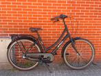 Zwarte omafiets 28 inch stadsfiets 3 versnellingen handrem, 56 cm of meer, Zo goed als nieuw, Handrem, Ophalen