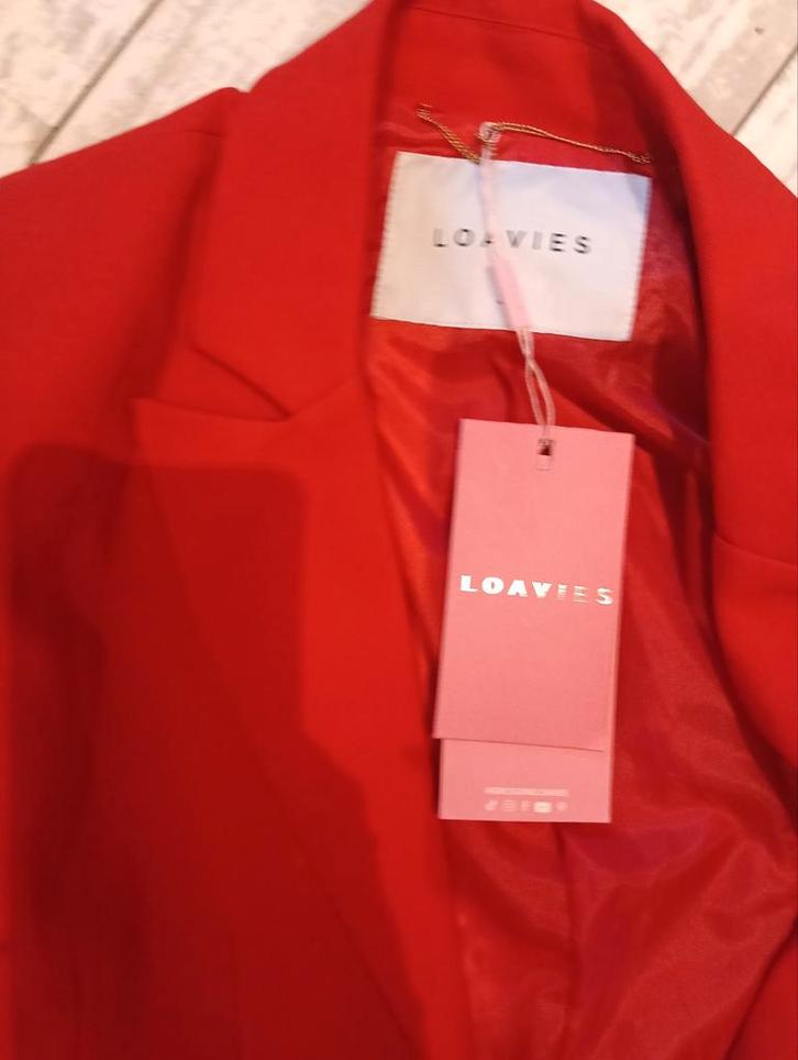 Rode Loavies Kostuum/Pak - Maat S, Kleding | Dames, Jasjes, Kostuums en Pakken, Nieuw, Kostuum of Pak, Maat 36 (S), Rood, Ophalen of Verzenden