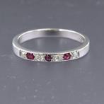 Prachtige platina ring met diamant en robijn (15), Ophalen, Zo goed als nieuw, Kleiner dan 17, Dame