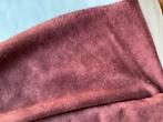 Stof suedeachtig paars lap is 5 meter 20 bij 1 meter 50, Hobby en Vrije tijd, Stoffen en Lappen, Overige materialen, 120 cm of meer