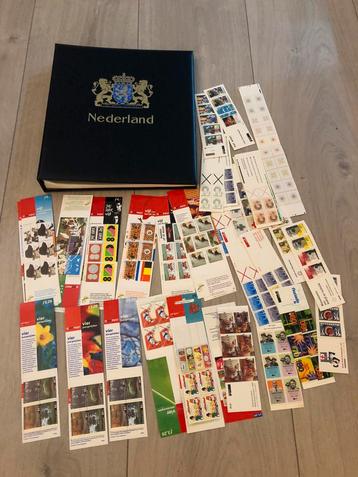 Davo Album met postzegelboekjes  beschikbaar voor biedingen