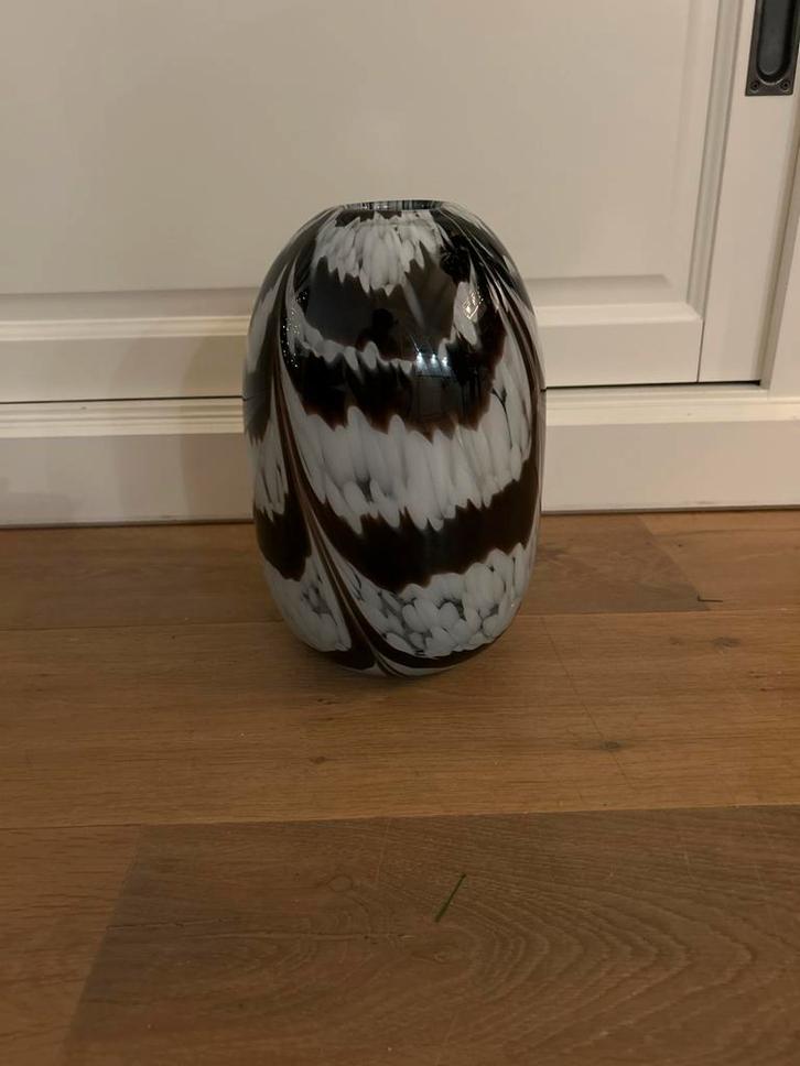 Mooie glazen vaas met uniek patroon - Loods 5, Huis en Inrichting, Woonaccessoires | Vazen, Zo goed als nieuw, Overige kleuren