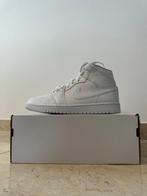 Nike air jordan 1 mid wit WMNS, Kleding | Dames, Schoenen, Nike Air Jordan, Wit, Nieuw, Ophalen of Verzenden