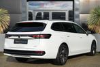 Volkswagen Passat Variant 1.5 eTSI Elegance Business 150pk P, 4 cilinders, Wit, 19 km/l, Hybride Elektrisch/Benzine