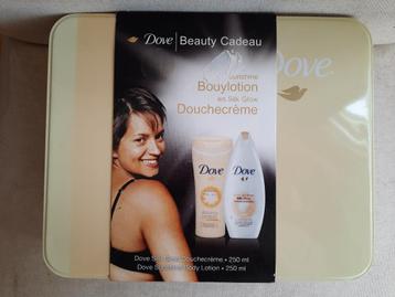DOVE beauty cadeau in blik - nieuw - beschikbaar voor biedingen