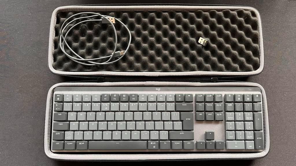 Logitech MX Mechanical Toetsenbord - incl Case, Ergonomisch, Ophalen of Verzenden, Zo goed als nieuw, Draadloos