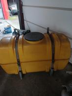 Vloeistoftank met muurbeugel, Ophalen of Verzenden