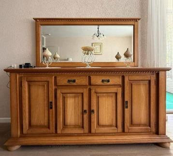 Nieuwe Dressoir in eiken incl spiegel beschikbaar voor biedingen