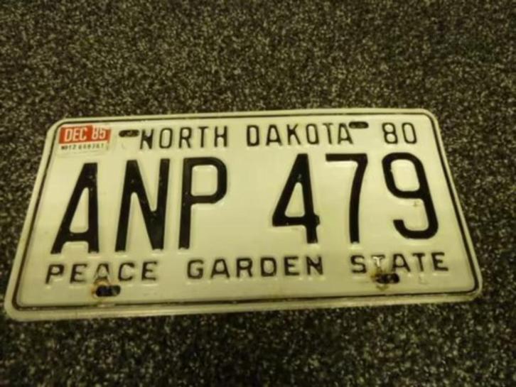 Kentekenplaat licenseplate North Dakota Peace Garden State, Verzamelen, Automerken, Motoren en Formule 1, Gebruikt, Auto's, Verzenden